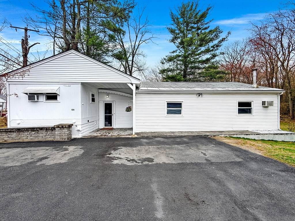 126 Beach Rd - Photo 1