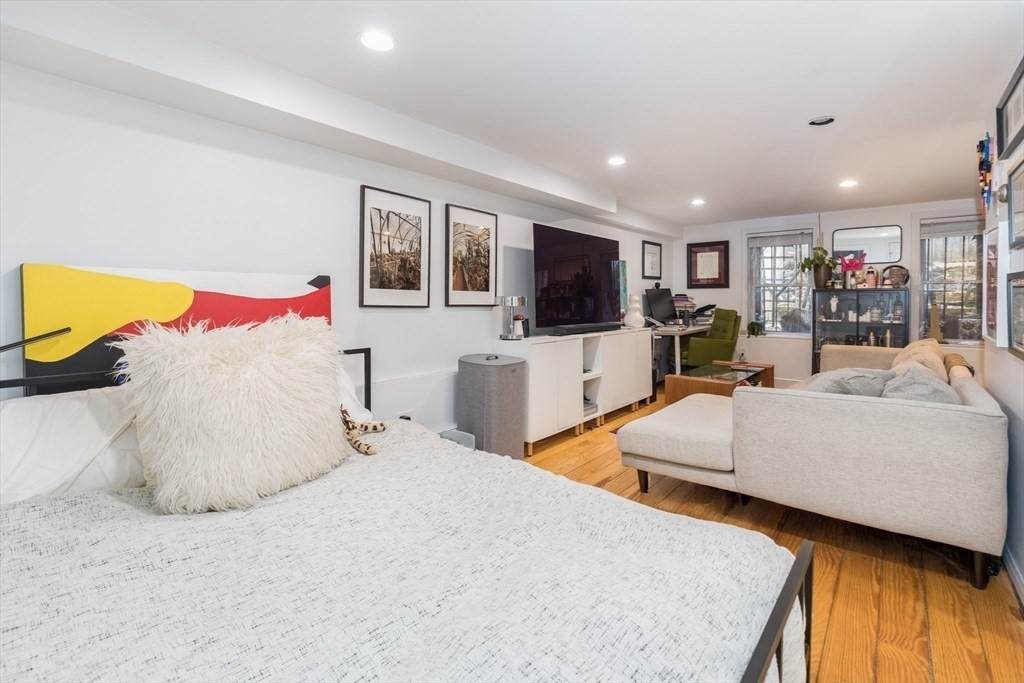 94 Appleton Street - Photo 1