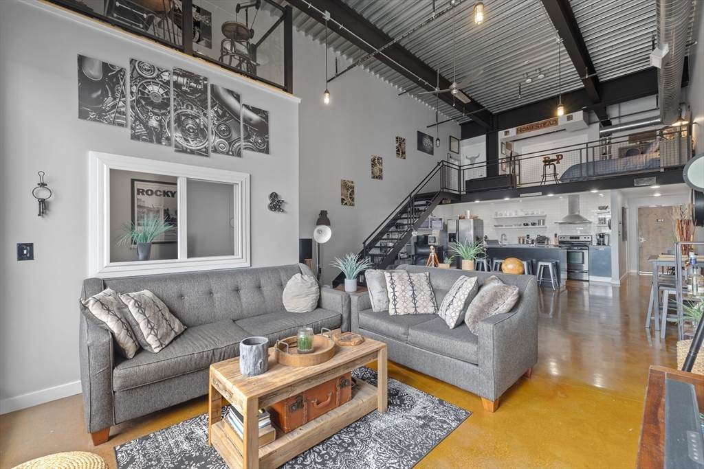 950 Broadway - Photo 1