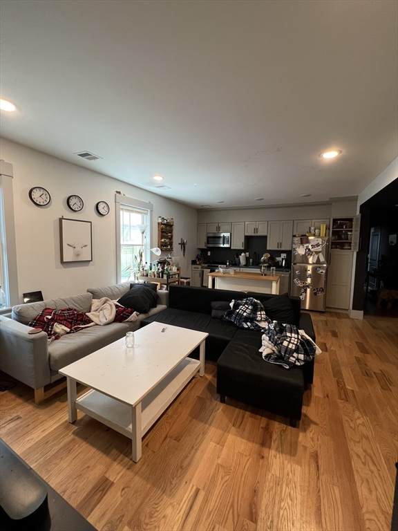 288 Columbia St - Photo 1