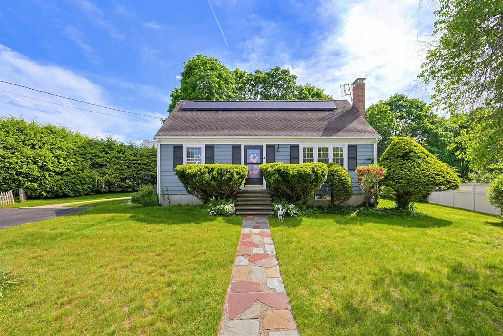 4 Meadow Ln - Photo 1