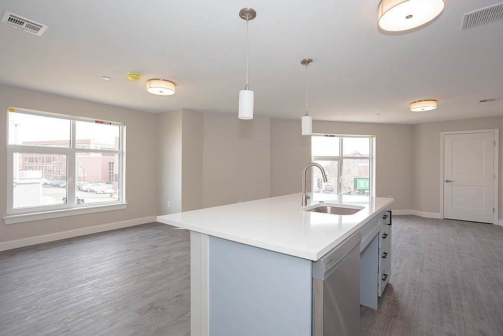 882 Massachusetts Ave - Photo 1