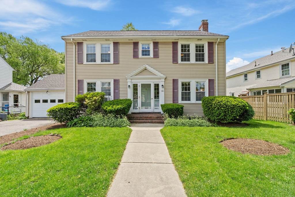 188 Brighton St - Photo 1