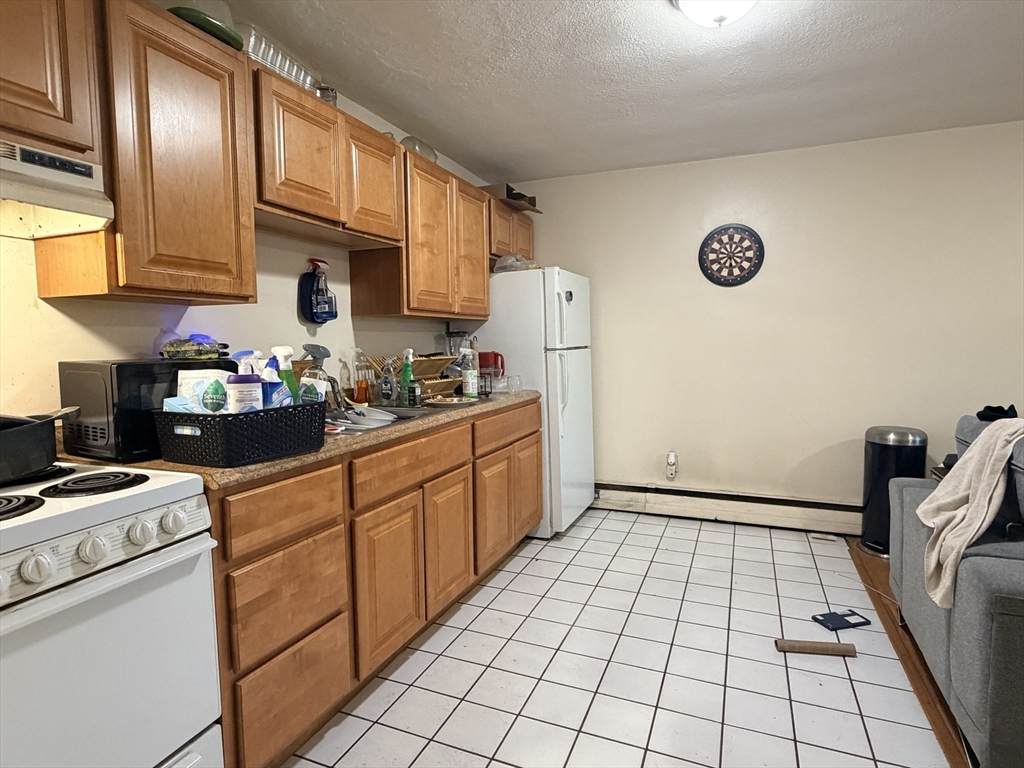 1238 Commonwealth Ave - Photo 1
