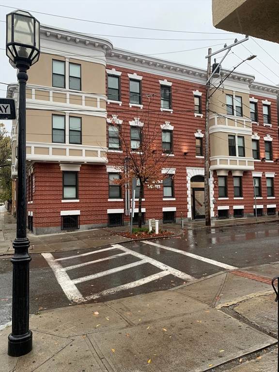 21 Fifth - Photo 1