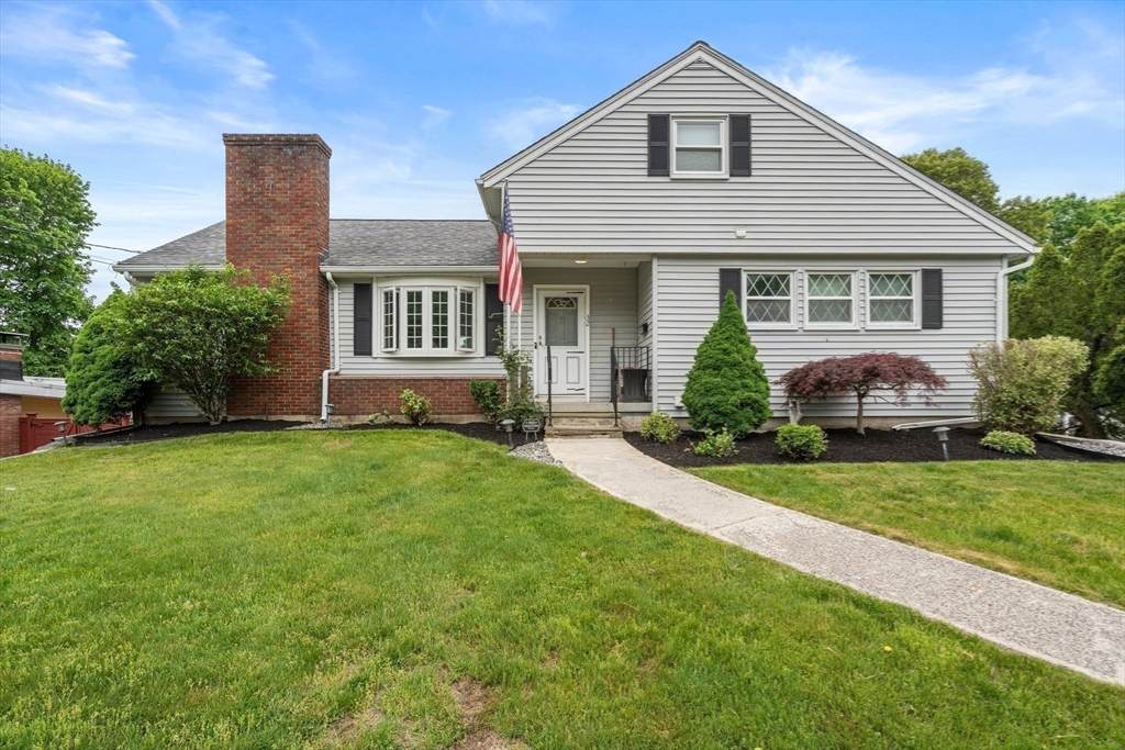 32 Oak St - Photo 1