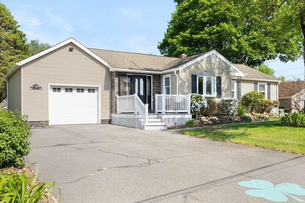 67 Robak Drive - Photo 1