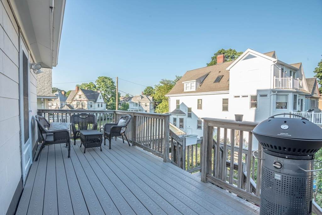 16 Walker St - Photo 1