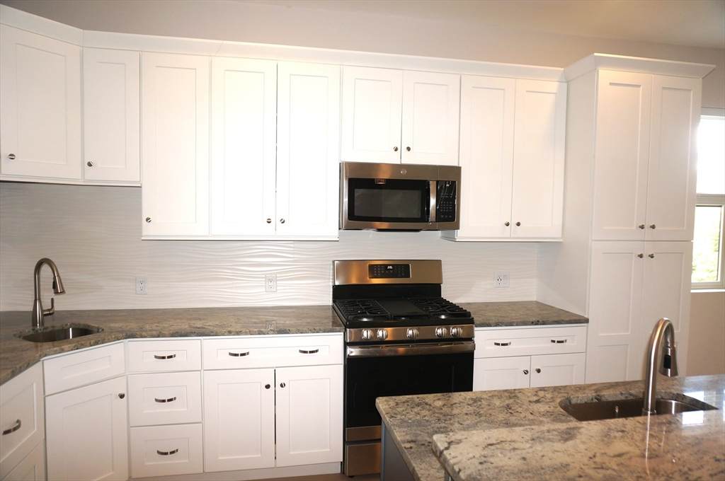 99-9 Moody Street - Photo 1
