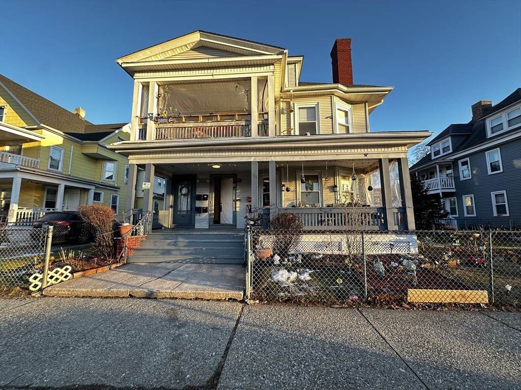 286 Pine St - Photo 1