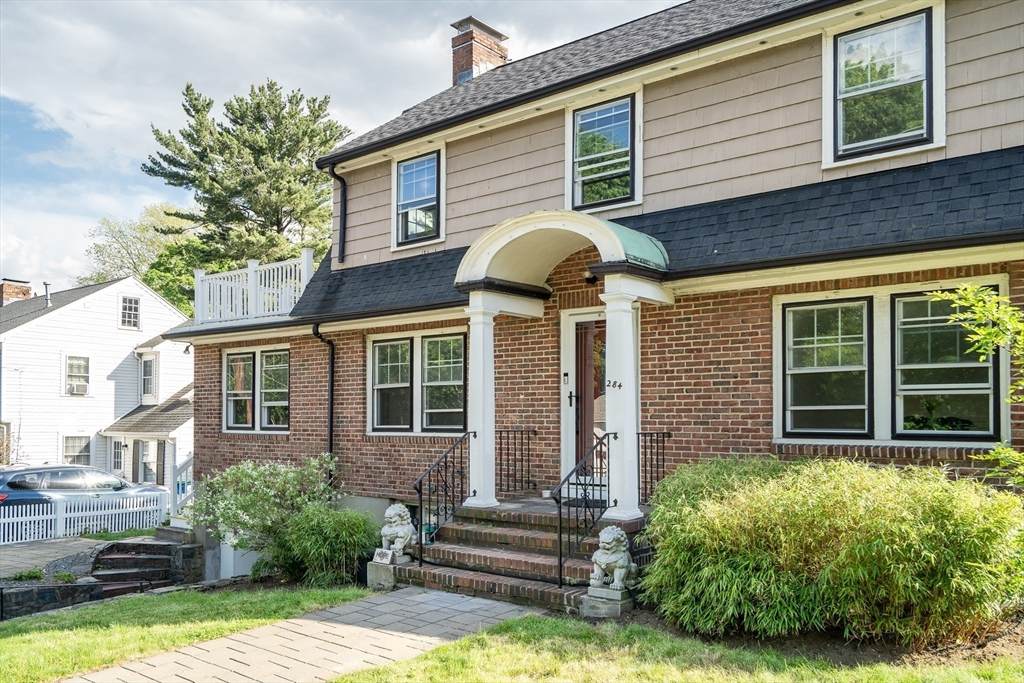 284 Lake St - Photo 1