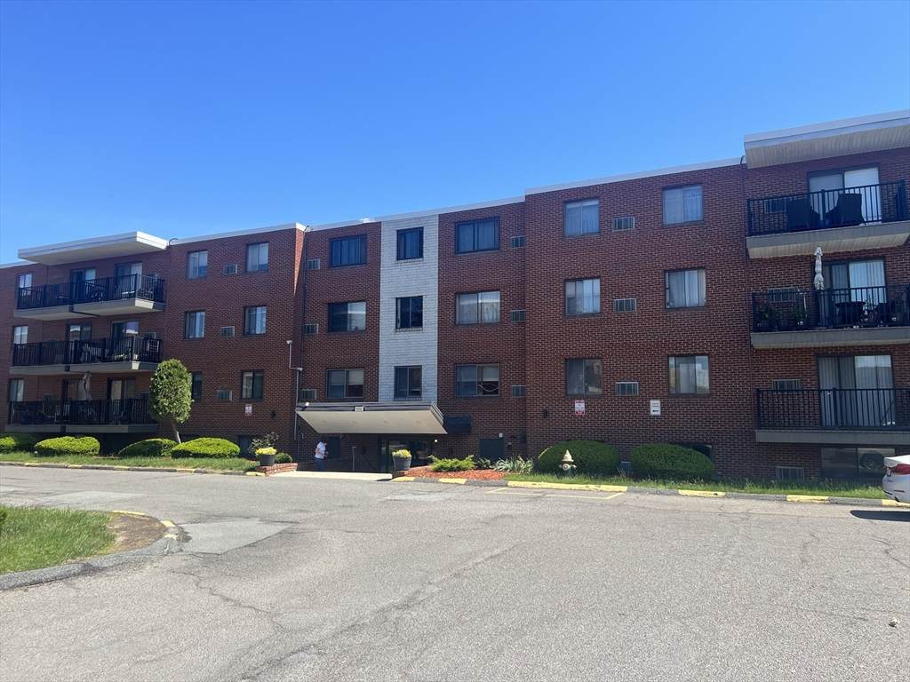 900 Governors Park - Photo 1