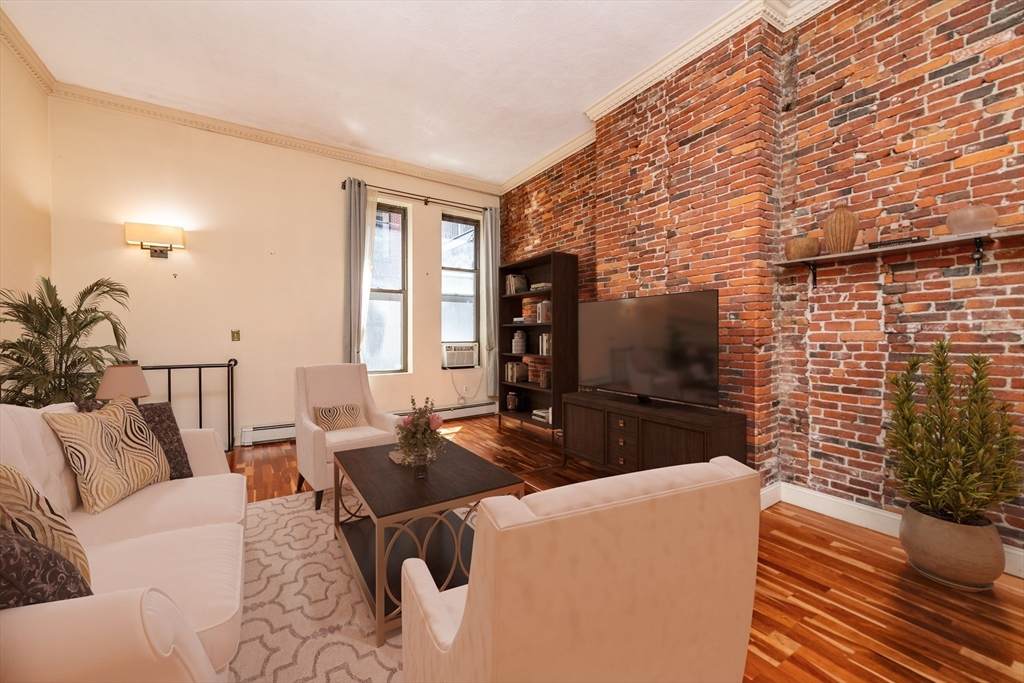 24 Hancock St - Photo 1