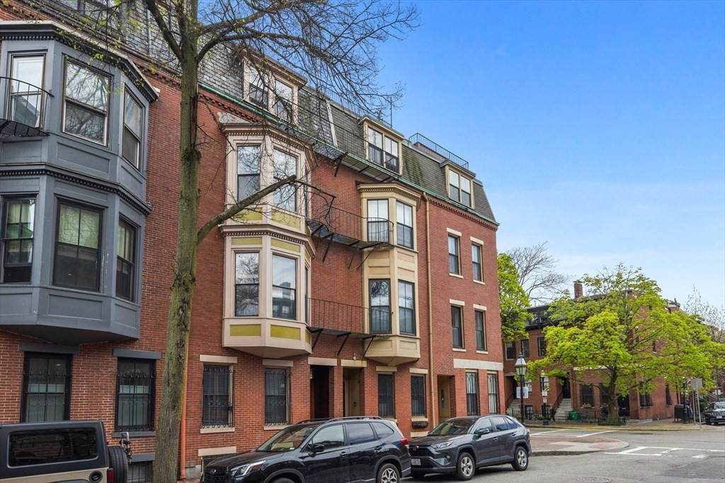 70 Appleton - Photo 1