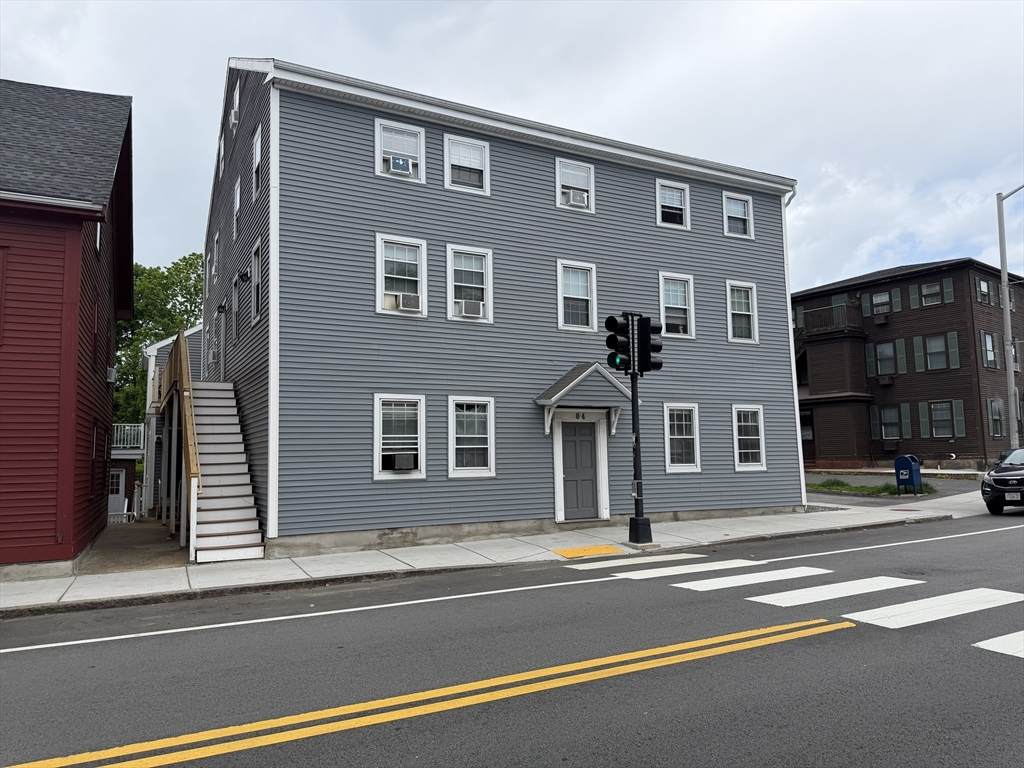 84 Cabot St - Photo 1