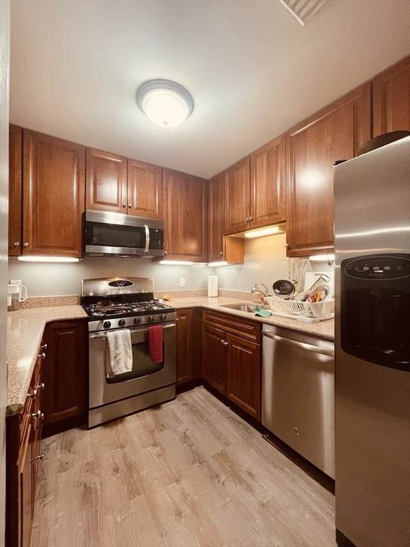 318 Rindge Ave - Photo 1