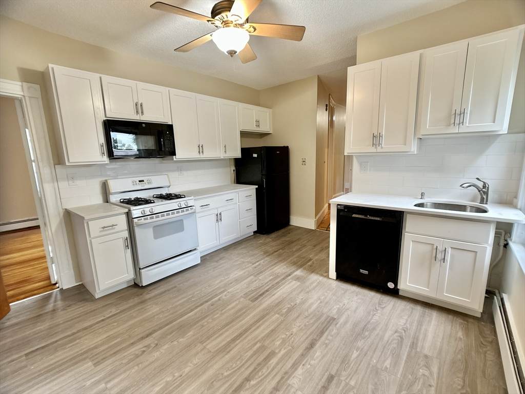 22 Spring Park Ave - Photo 1