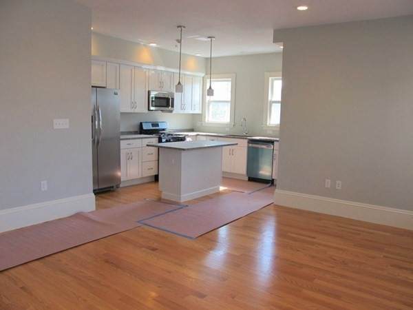 15 Quincy St - Photo 1