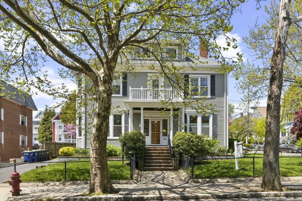 156 Sycamore St - Photo 1
