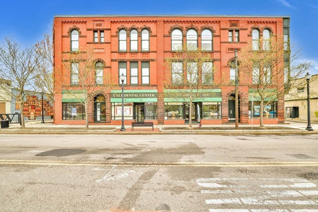 17 Main Street - Photo 1