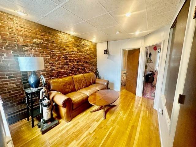 19 Margaret - Photo 1