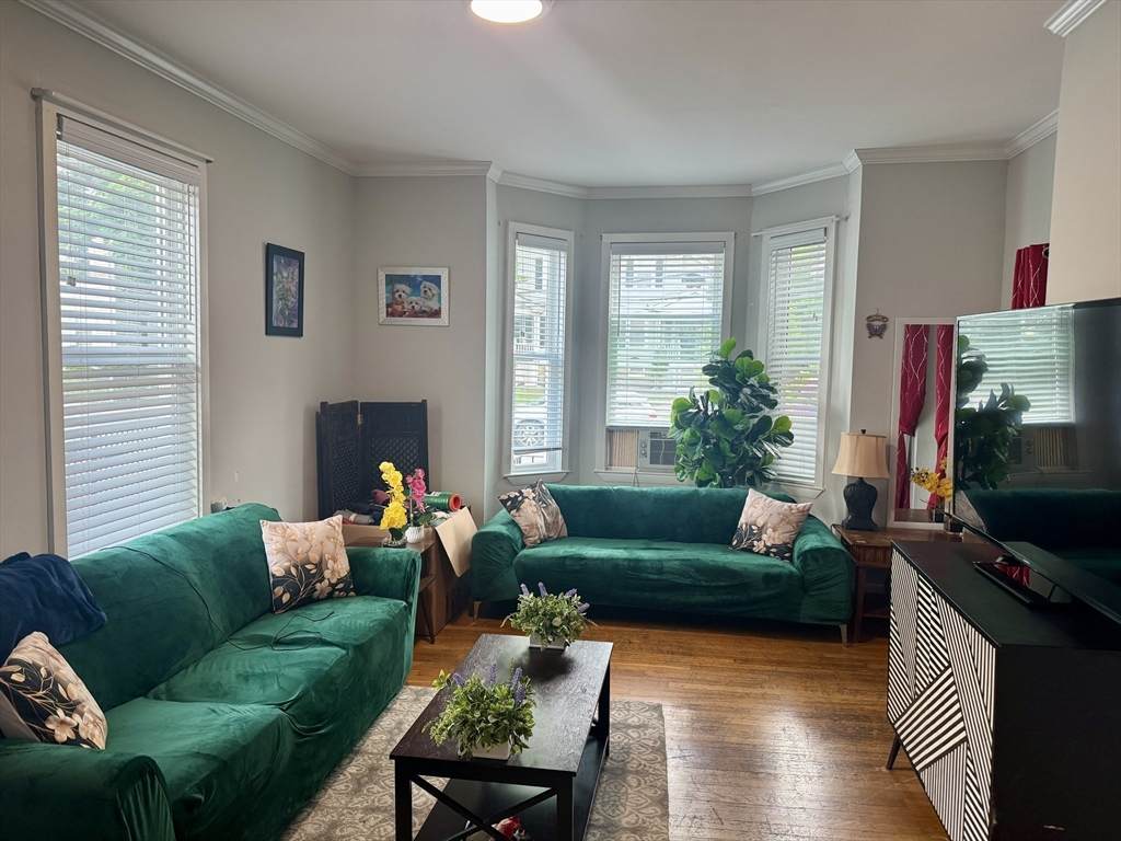91 Foster - Photo 1