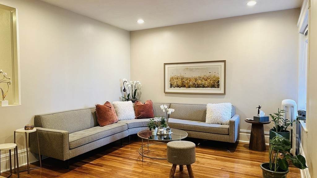 96 Naples Road - Photo 1