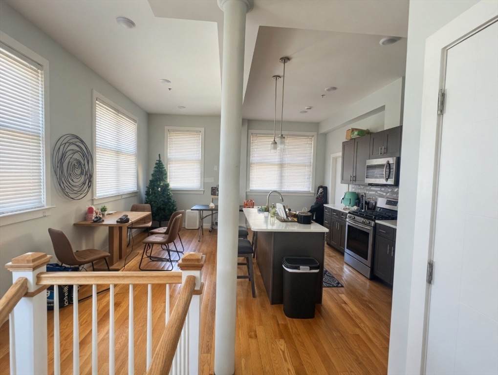 362-364 W 4th Street - Photo 1
