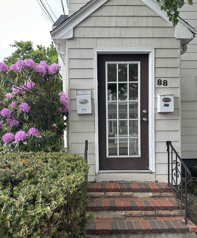 88 Hubbard St - Photo 1