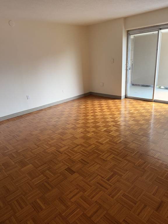 1025 Hancock - Photo 1