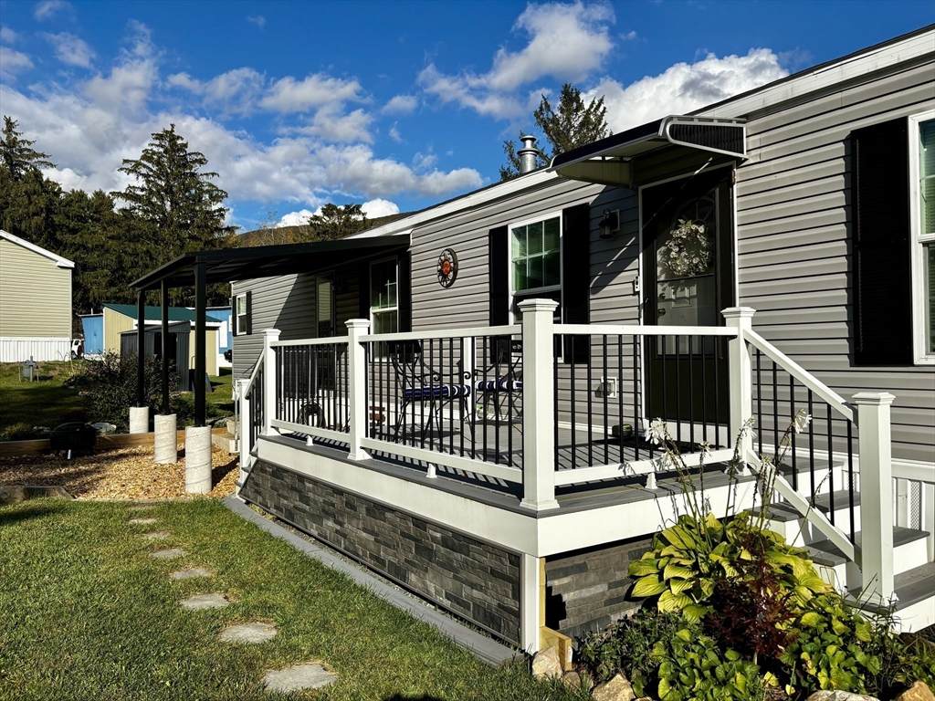 6 Seneca Drive - Photo 1