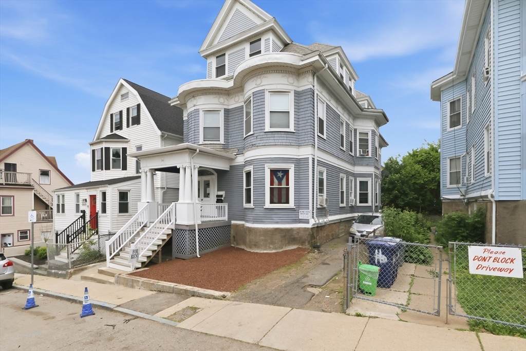 14 Magnolia Square - Photo 1