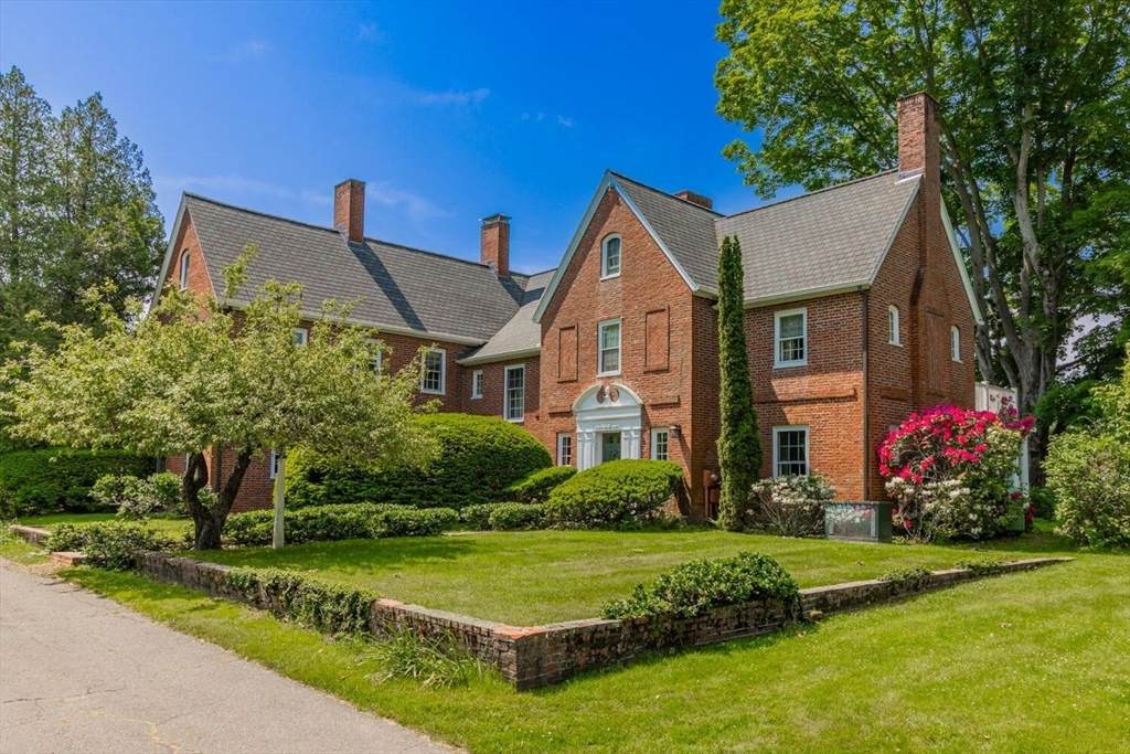 82 River Rd - Photo 1
