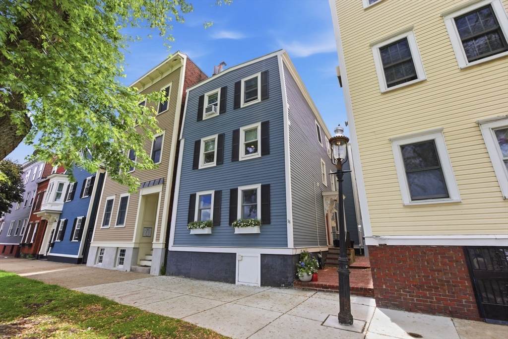 36 Austin St - Photo 1