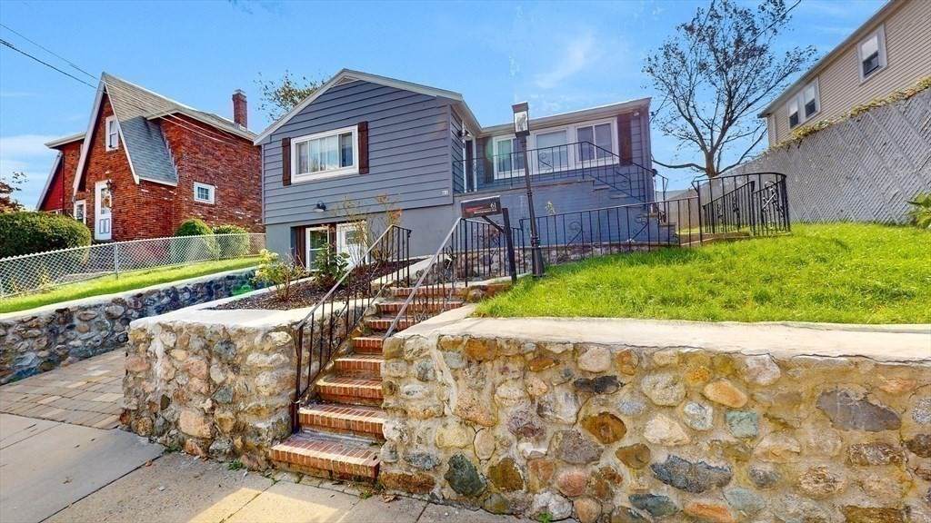 61 Montmorenci Ave - Photo 1