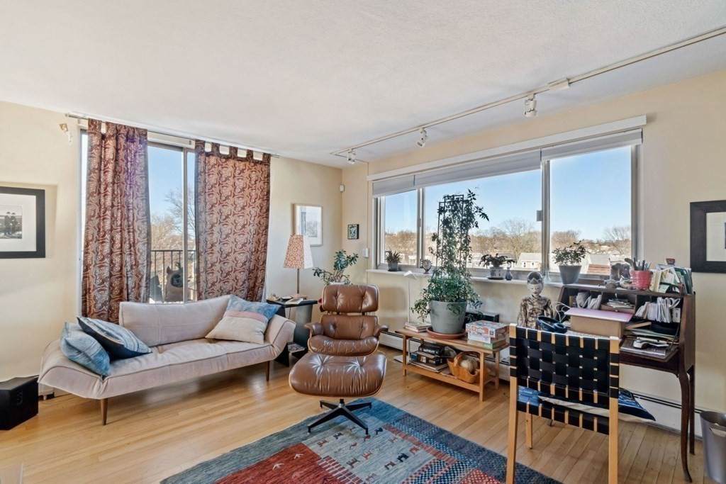 76 Garfield Street - Photo 1