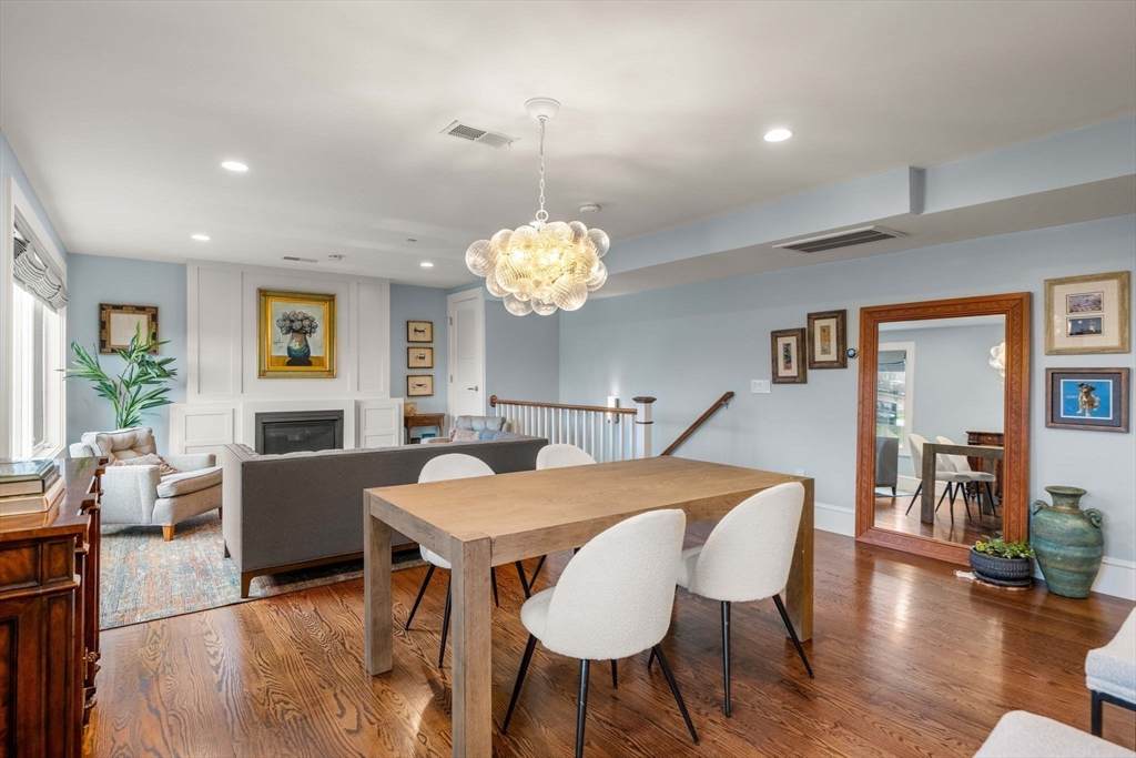 435 East Third - Photo 1