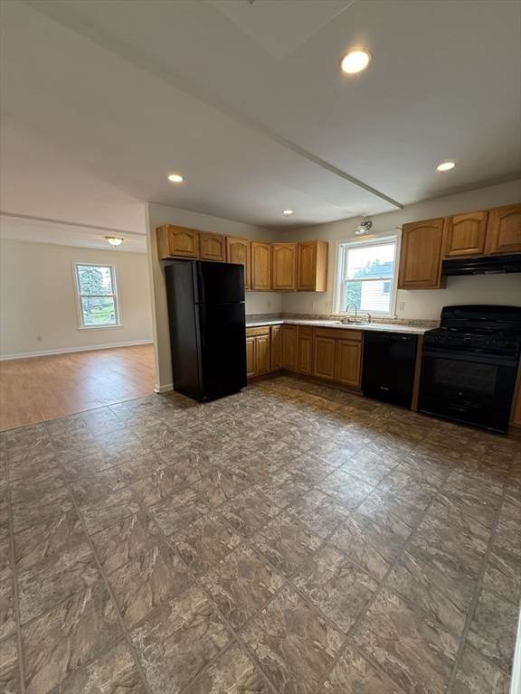 229 Rollstone - Photo 1