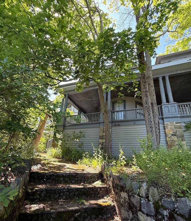 31 Wyoming Heights - Photo 1