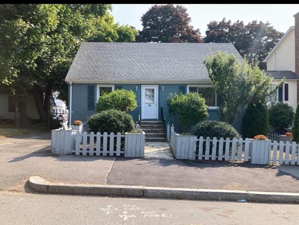 45 Pilgrim Ave - Photo 1