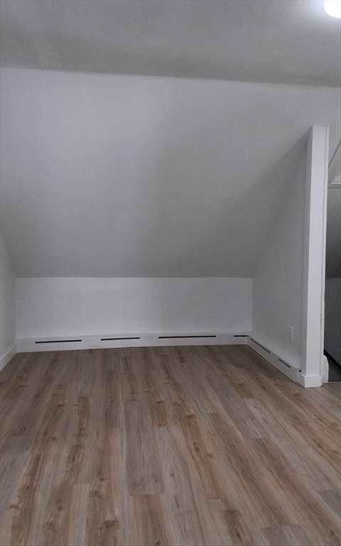 https://bt-photos.global.ssl.fastly.net/mlspin/orig_boomver_1_73527885_2.jpg