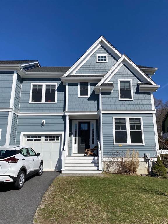 896 Chestnut St - Photo 1