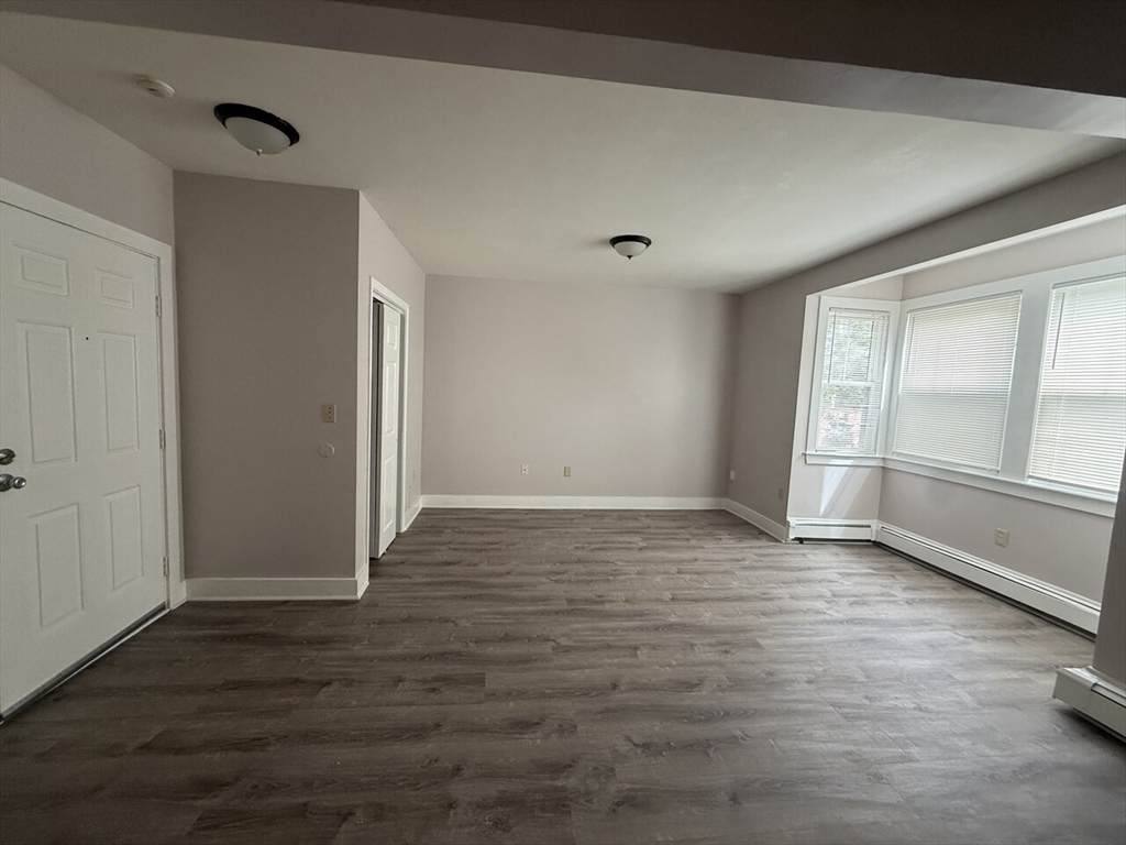 40 Winthrop - Photo 1