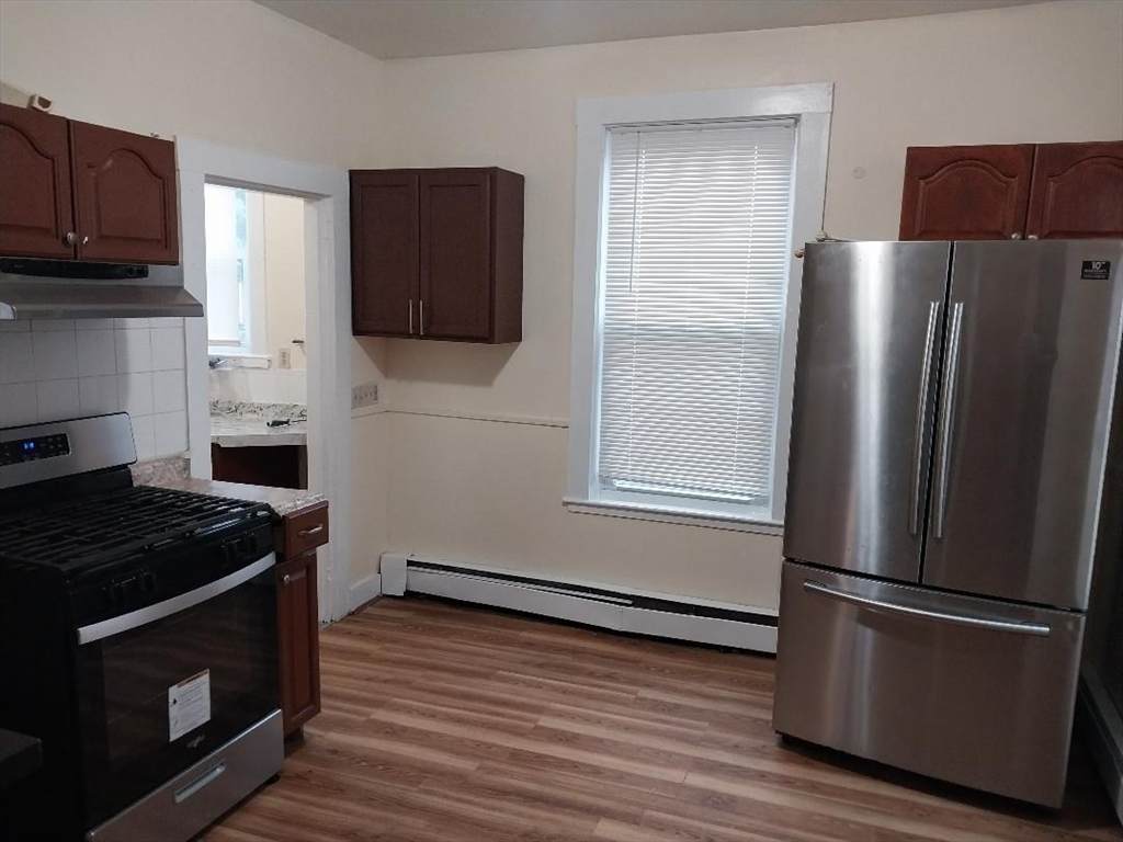 15 Astor St - Photo 1