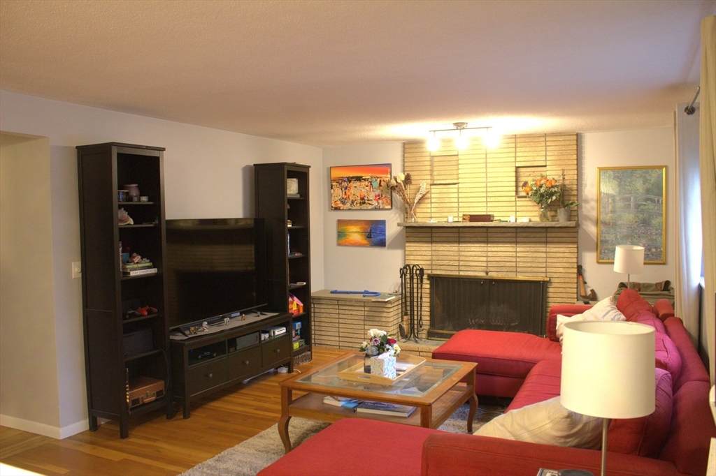 34 Grandview Ave - Photo 1
