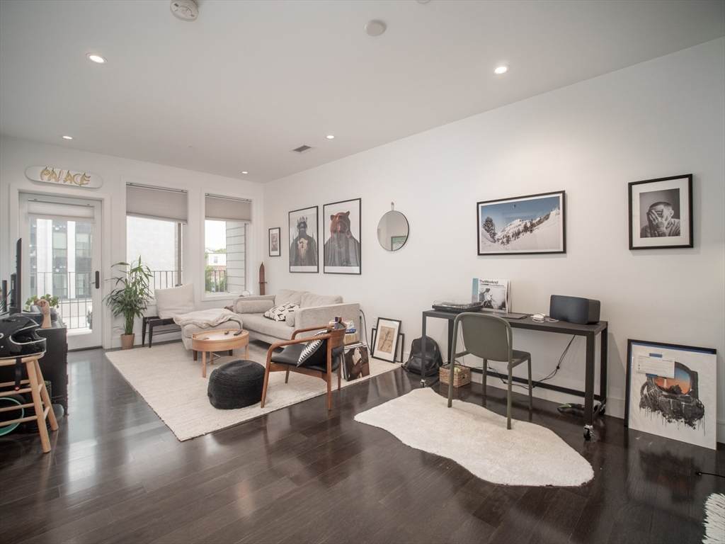 2 West 6th St. - Photo 1