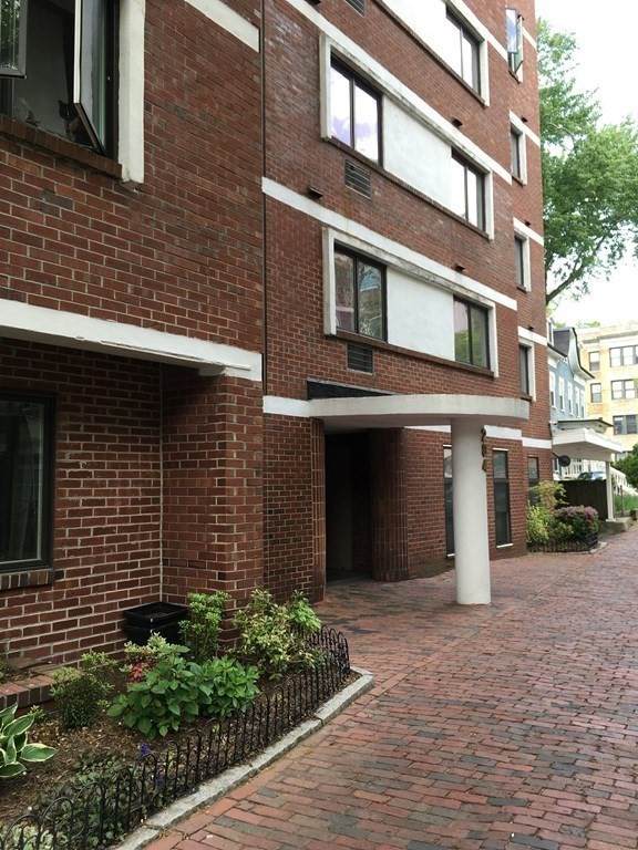 284 Harvard St - Photo 1