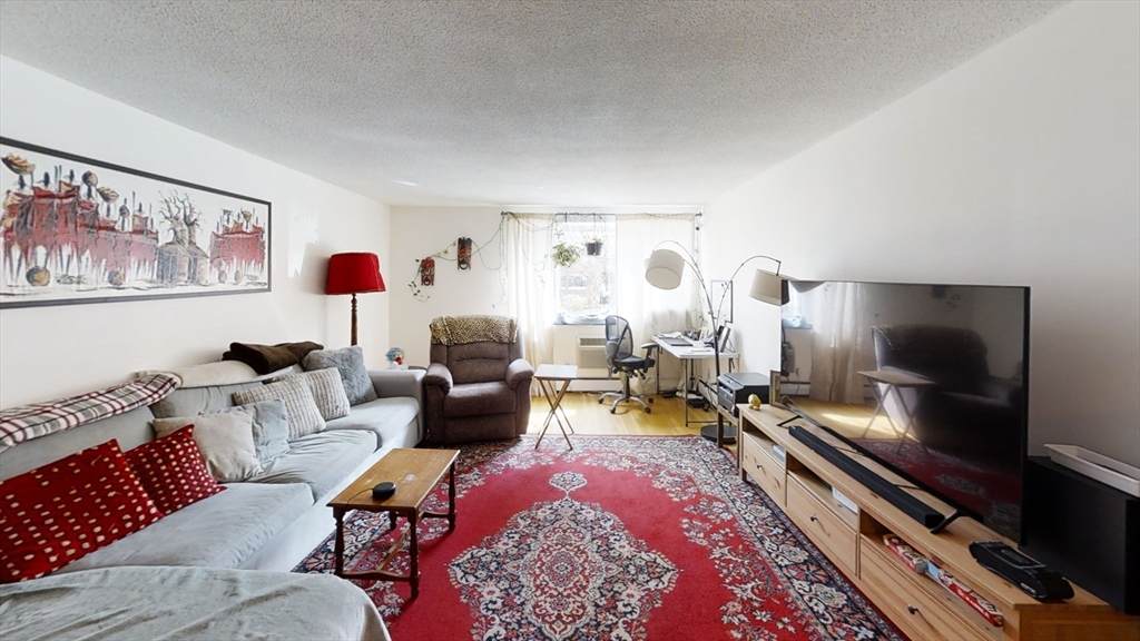 50 Green St - Photo 1