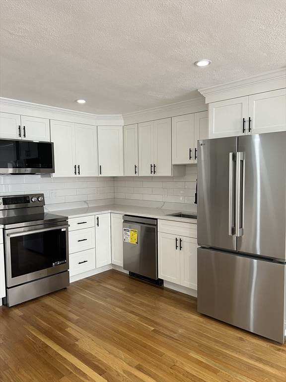197 Kent St - Photo 1