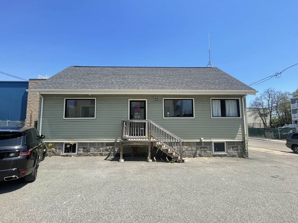 80 Parkman St - Photo 1